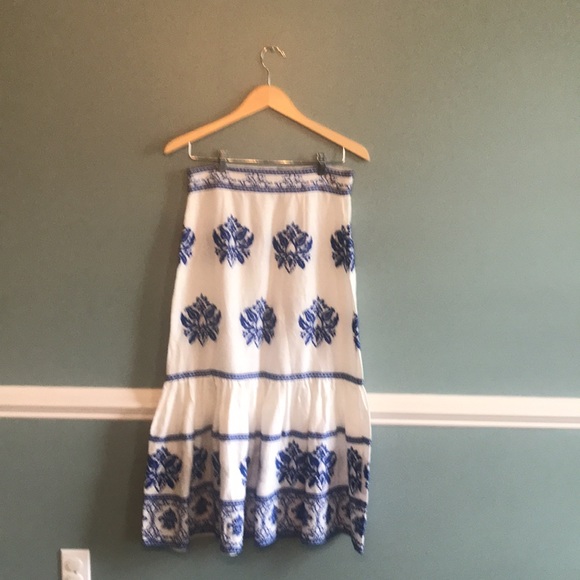 Zara Dresses & Skirts - ZARA  White & Royal Blue Embroidered Linen Ruffle Midi Skirt Sz M. Boho.